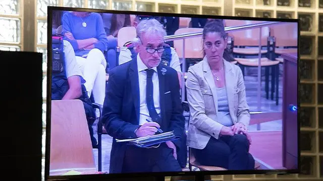 Los padres de Nadia, Fernando Blanco y Margarita Garau, durante el juicio. ADRIÁN ROPERO (EFE)
