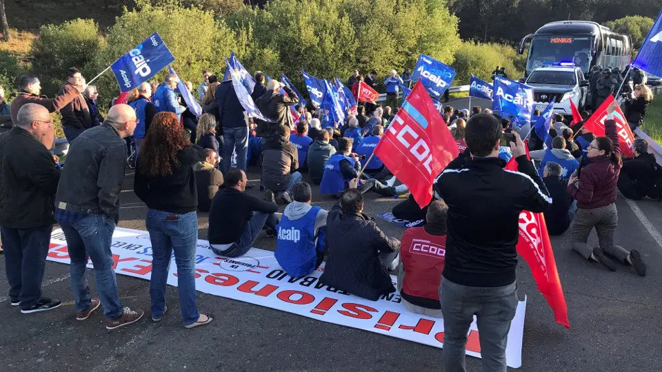 Una protesta de funcionarios en la cárcel de A Lama. SXENICK (EFE)