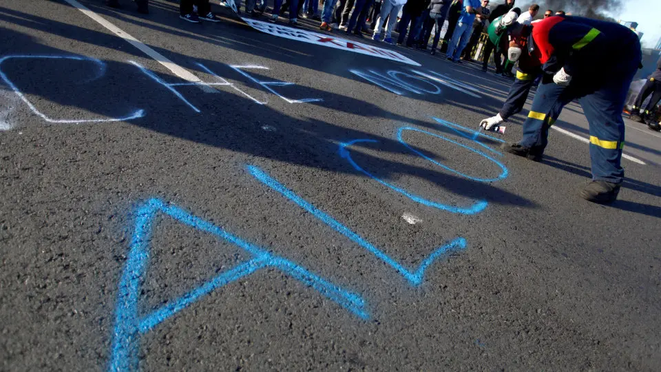 Protestas en la fábrica de Alcoa de A Coruña.CABALAR (Efe)