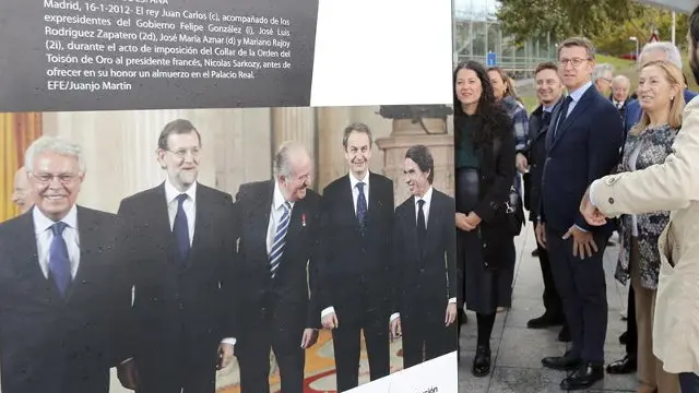 Feijóo e Ana Pastor, durante a inauguración da exposición '40 años de España en democracia'. LAVANDEIRA JR.