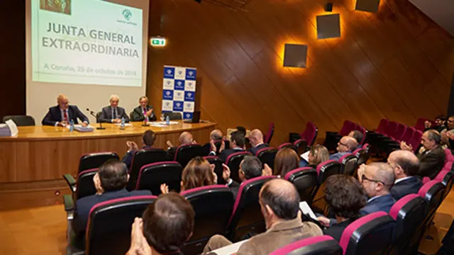 Junta general de Mutua Gallega. EP