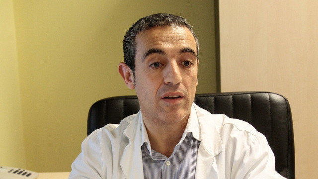 El urólogo pontevedrés Manuel Ruibal Moldes. GONZALO GARCÍA (DP)