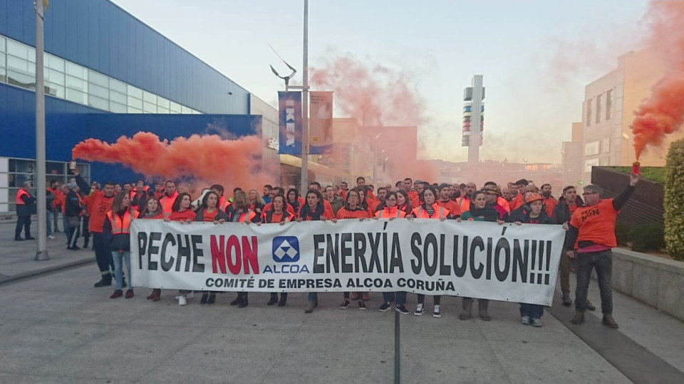Manifestación de los trabajadores de la fábrica de A Coruña. EP (Alcoa)