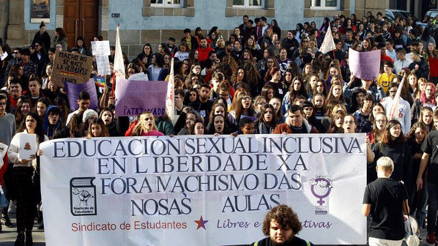 Manifestación de estudiantes celebrada en Ferrol. KIKO DELGADO (EFE)