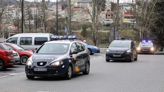 Patrullas de la Policía Nacional, en Ourense. BRAIS LORENZO
