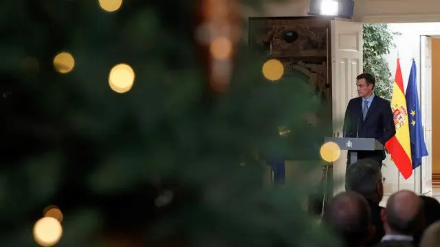 Pedro S&aacute;nchez comparece en el Palacio de la Moncloa. J.J. GUILL&Eacute;N (EFE)