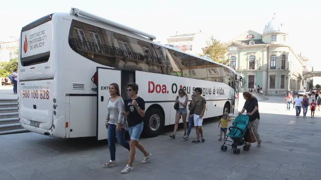 Unidade m&oacute;bil do Centro de Transfusi&oacute;n de Galicia en Lugo. J.V&Aacute;ZQUEZ