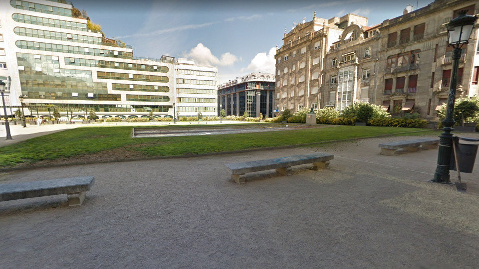 La agresión tuvo lugar en la viguesa Plaza de Portugal. GOOGLE MAPS