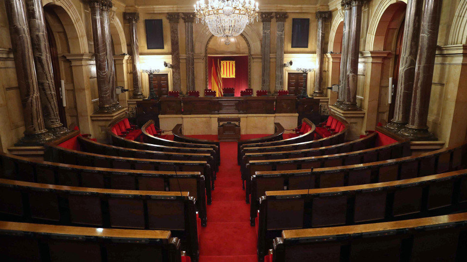 Parlament de Cataluña. TONI ALBIR (EFE)