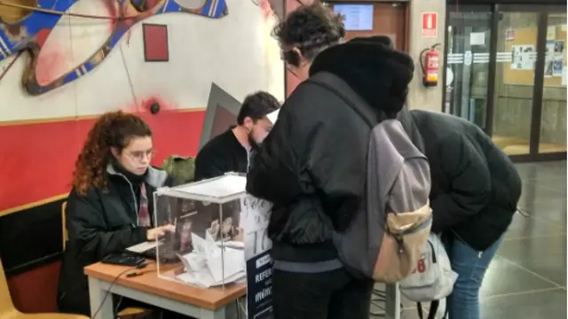 Referéndum sobre la monarquía en las universidades gallegas. EP