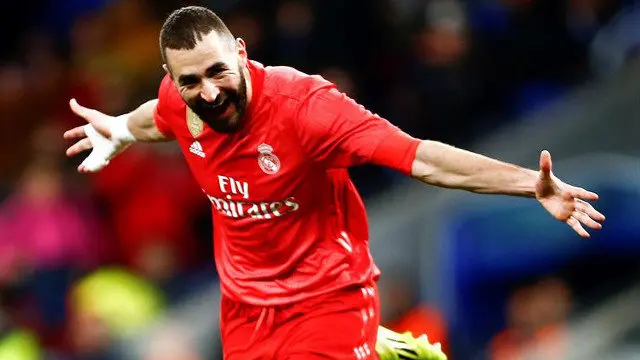 Benzema celebra su segundo gol. QUIQUE GARCÍA