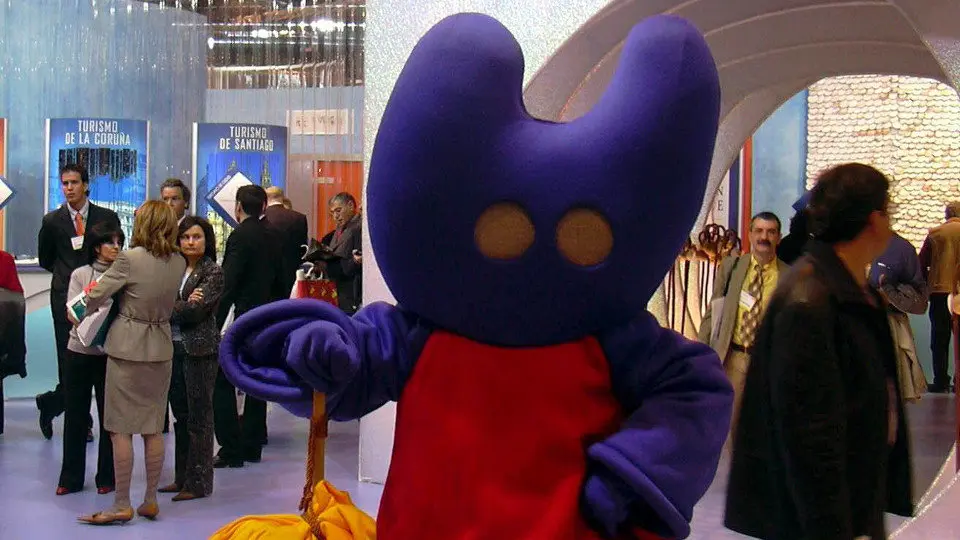 Pelegr&iacute;n, creado por Luis Carballo, en FITUR 2004. ARQUIVO