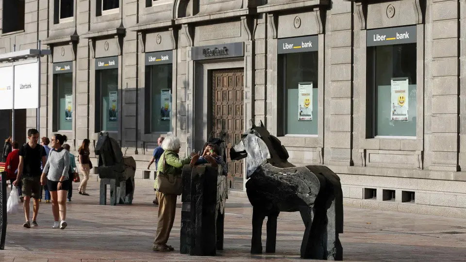 Vista de las oficinas centrales de Liberbank en Oviedo. JOSÉ LUIS CEREIJIDO (EFE)