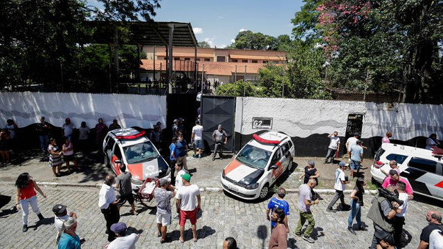 Escuela en la que se produjo el tiroteo en Sao Paulo. SEBASTIAO MOREIRA (EFE)