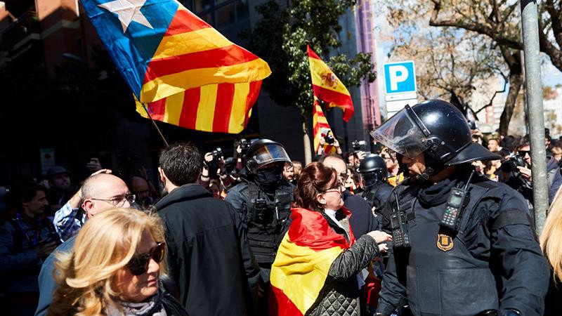 Manifestación contra Vox en Barcelona. ALEJANDRO GARCÍA, EFE