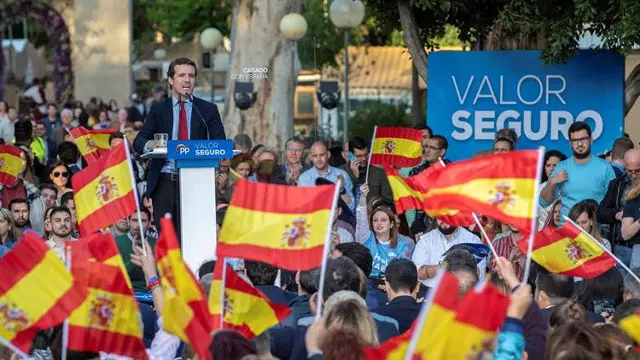 Casado hace campaña en Murcia. EFE