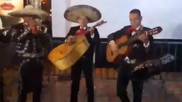 Los mariachis. YOUTUBE