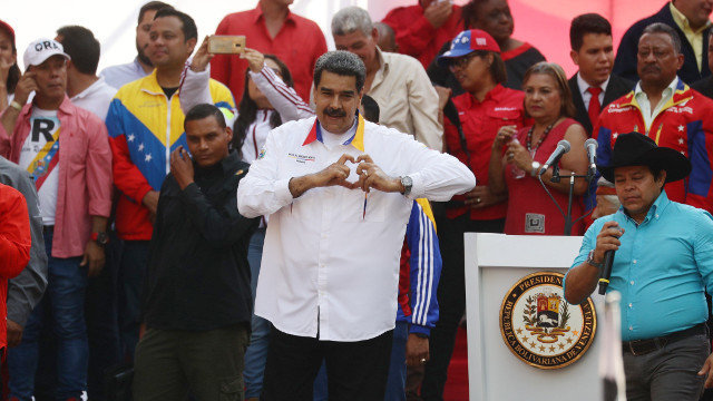 Maduro, en la conmemoración del primer aniversario de las elecciones de Venezuela este lunes en Caragas. RAYNER PEÑA (EFE)