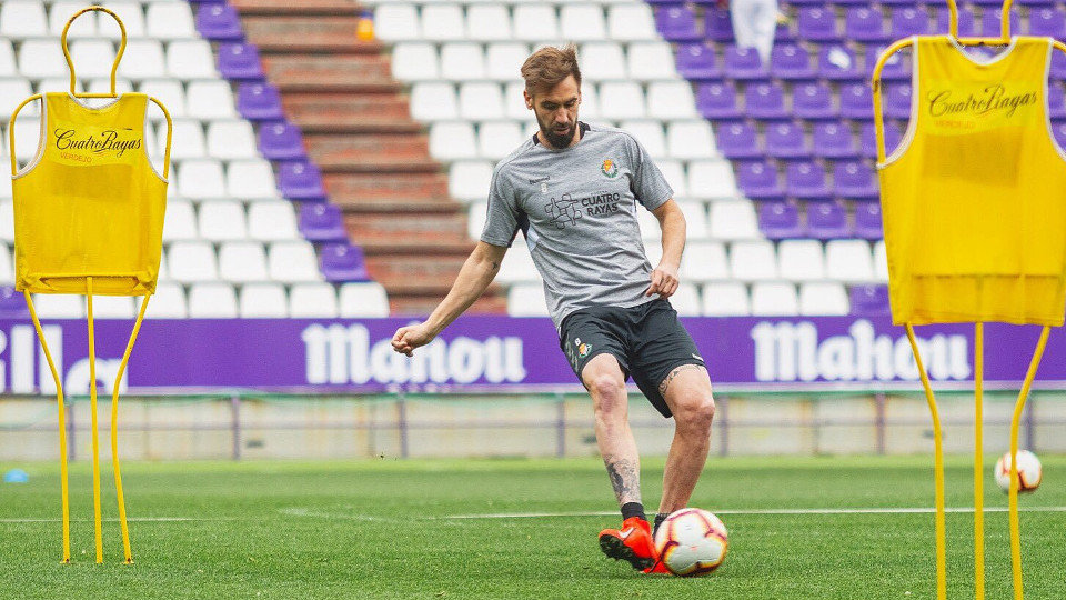 Borja Fernández, en un entrenamiento con el Real Valladolid. TWITTER