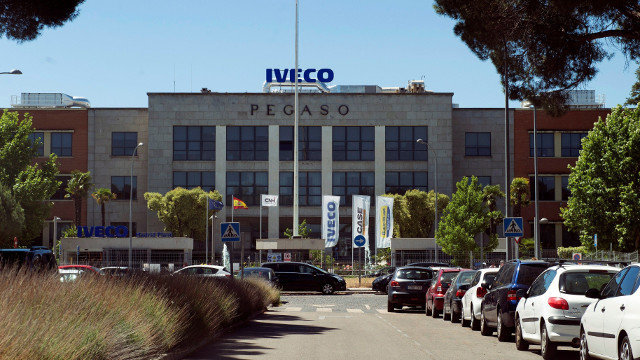Vista da sede da empresa Iveco en San Fernando de Henares onde traballaba a vítima. EFE