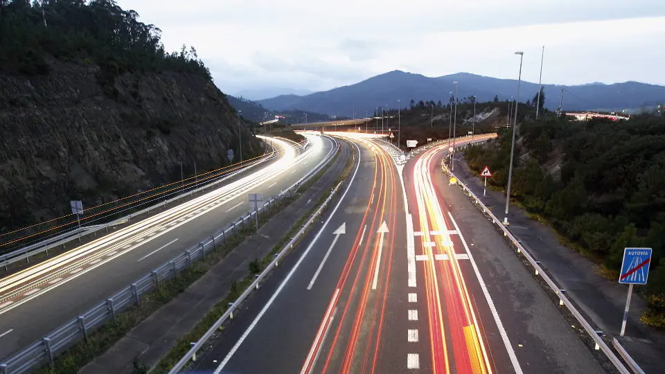 Una salida en una autovía. EP