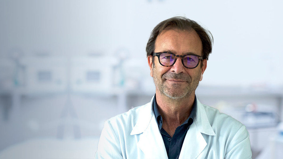 Alejandro Fernández Larrañaga, urólogo en Vigo