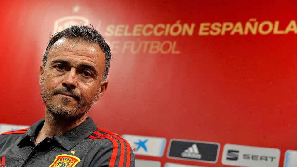Luis Enrique, durante una rueda de prensa con la selección. MANUEL BRUQUE (EFE)