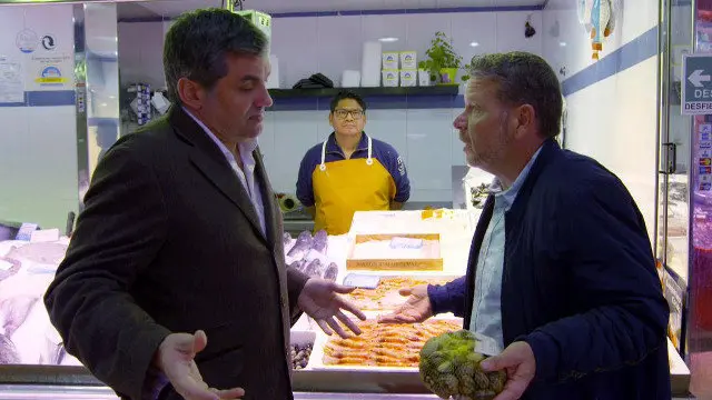 El patrón maior de la cofradía de Noia, con Chicote. LA SEXTA