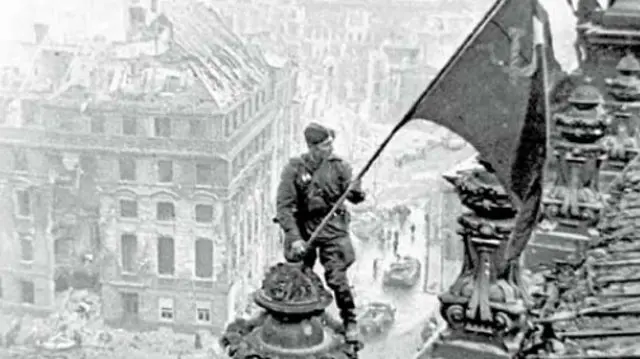 Un soldado soviético