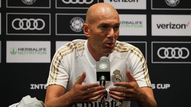 El entrenador del Real Madrid, el francés Zinedine Zidane. JORGE CAMPOS