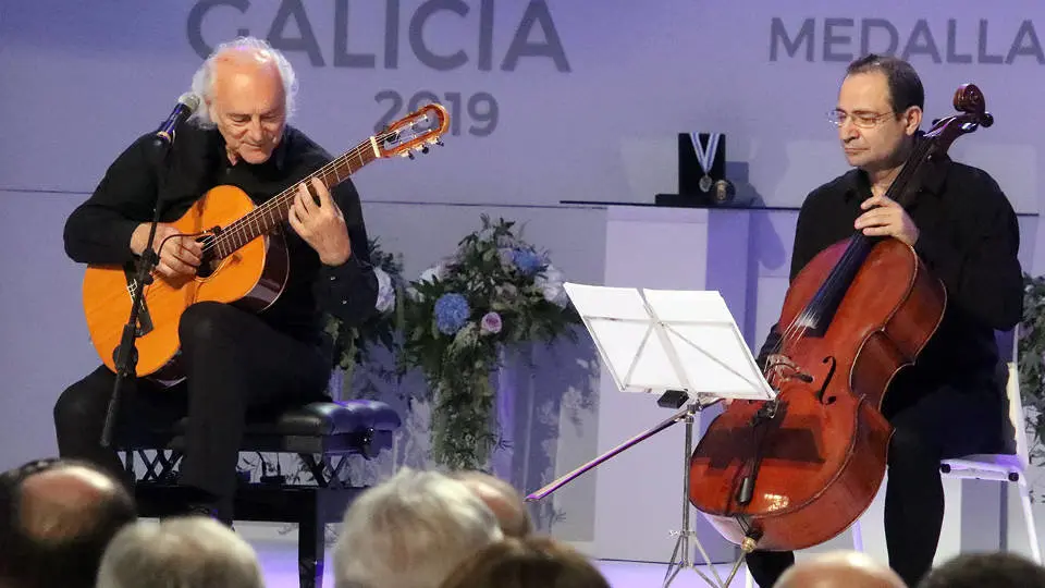 Actuación de Amancio Prada. PEPE FERRÍN