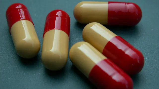 C&aacute;psulas de omeprazol. ARCHIVO