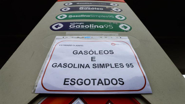 Algunas gasolineras de Portugal ya están desabastecidas. JOSE COELHO
