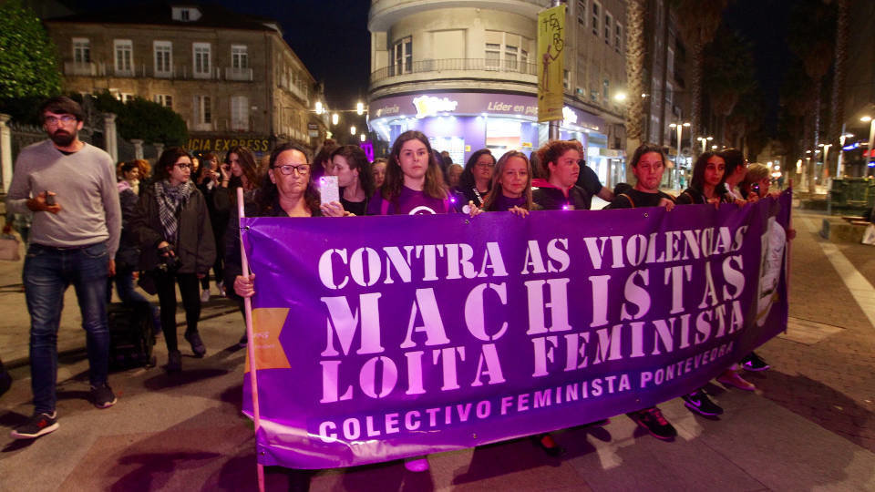 Protesta contra a violencia machista en Pontevedra. RAFA FARIÑA