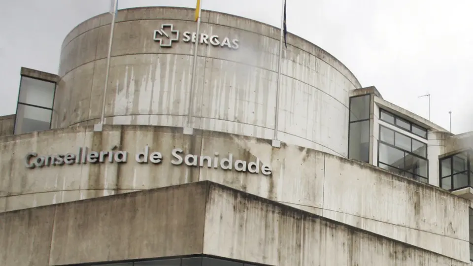 Exterior de la Conseller&iacute;a de Sanidade, en Santiago. DP