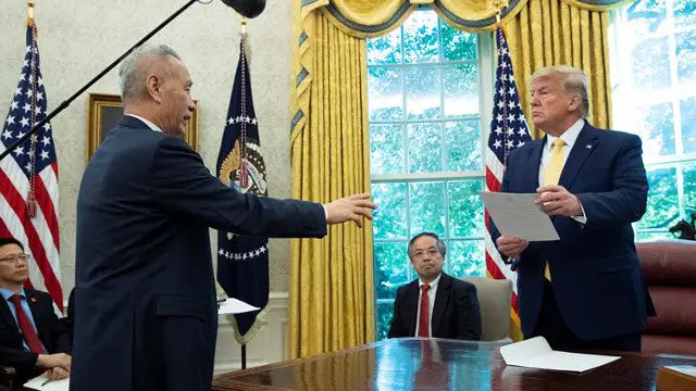 Trump recibe al viceprimer ministro chino. MICHAEL REYNOLDS