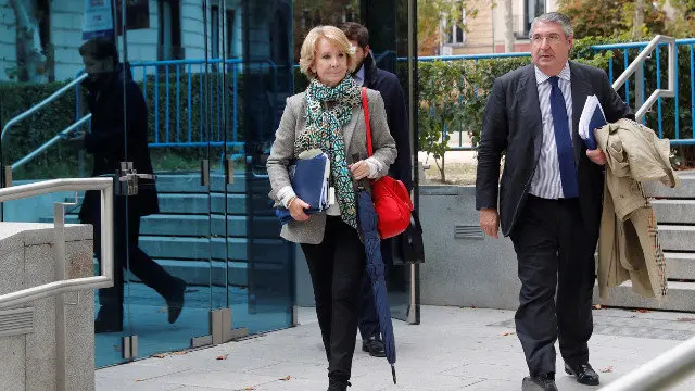 Esperanza Aguirre, tras declarar este viernes en la Audiencia Nacional. CHEMA MOYA (EFE)