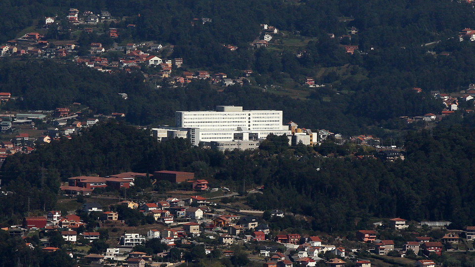 Vista aérea del Hospital Meixoeiro. RAFA FARIÑA (ADP)