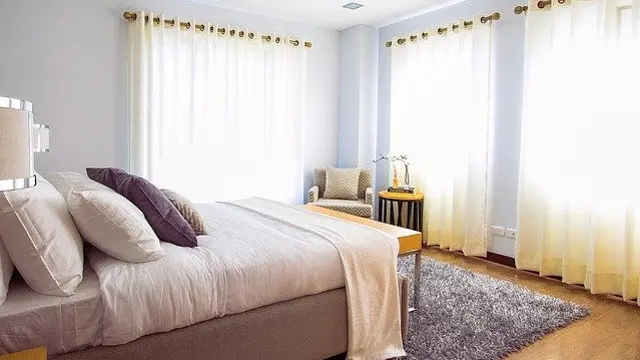 Moquetas e alfombras desprenden gases que poden provocar dor de cabeza e secreción nasal. PIXABAY