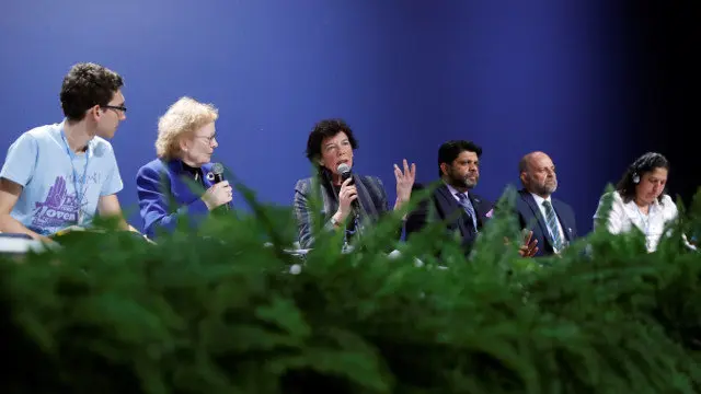 Isabel Celaá, durante a súa participación este luns no acto Nenos e mozos ante o cambio climático. JUAN CARLOS HIDALGO (EFE)