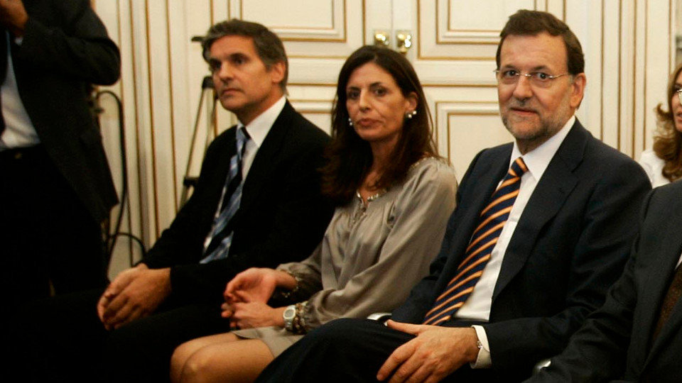 La fallecida Mercedes Rajoy Brey, con sus hermanos Enrique y Mariano, en una imagen de archivo. RAFA FARIÑA