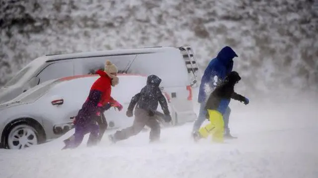 El temporal ha cubierto de nieve buena parte de la geografía peninsular EFE