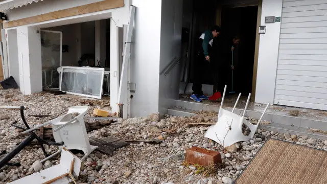 Danos causados polas intensas choivas caídas na localidade alacantina de Javea.  EFE