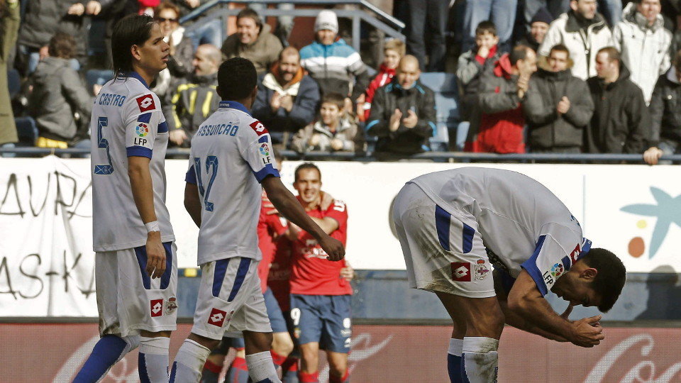 Unha imaxe do partido entre Deportivo e Osasuna no 2013. ARQUIVO