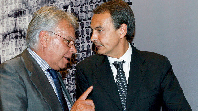 Felipe González y José Luis Rodríguez Zapatero. ARCHIVO