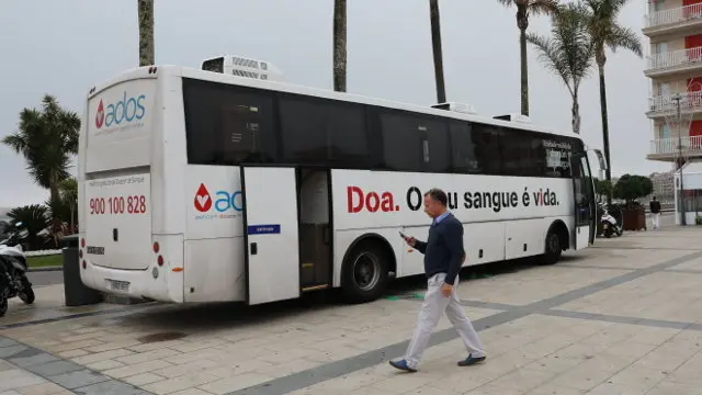 Unha unidade móbil da Axencia de Doazón de Órganos e Sangue. DP