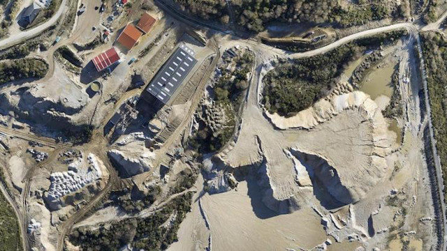 Vista aérea de la mina de A Penouta, en Viana do Bolo. CÁMARA MINEIRA DE GALICIA