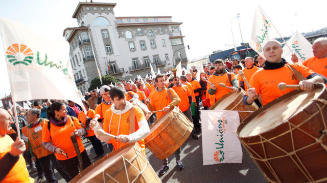 Movilización de agricultores y ganaderos de este miércoles en A Coruña. EFE