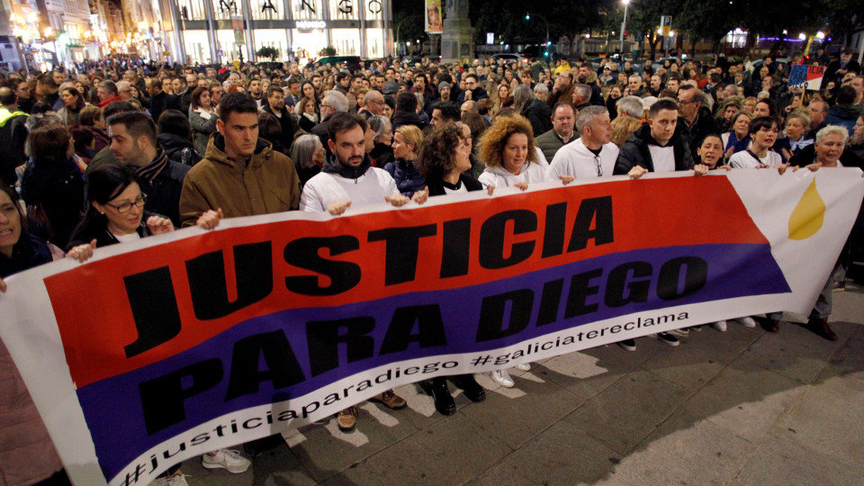 Concentración en A Coruña para exigir justicia por la muerte de Diego Bello. CABALAR (EFE)