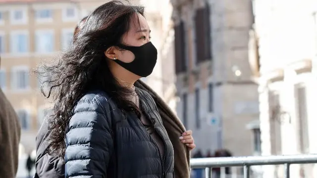 Una turista, en Roma.GIUSEPPE LAMI (Efe)